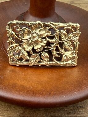 Vintage Gold-tone  Floral Rectangle Brooch - Miriam Haskell copy